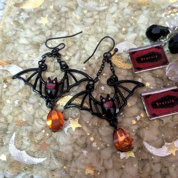 dracula earring bundle - Picture 2 of 3